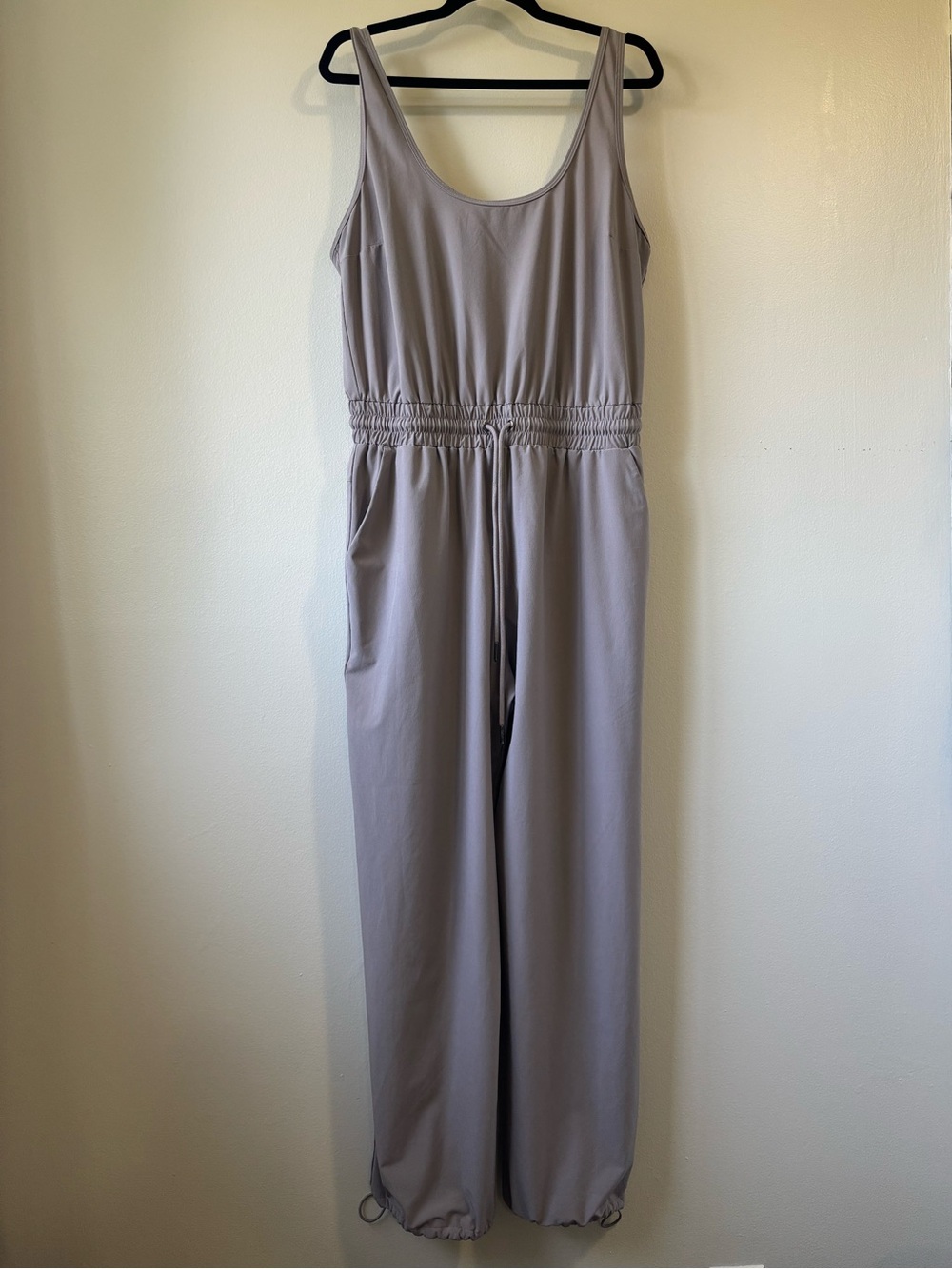 Abercrombie & Fitch Traveler Jumpsuit - Picture 2 of 9